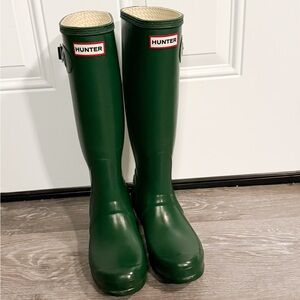Hunter Classic Forest Green Rain Boots